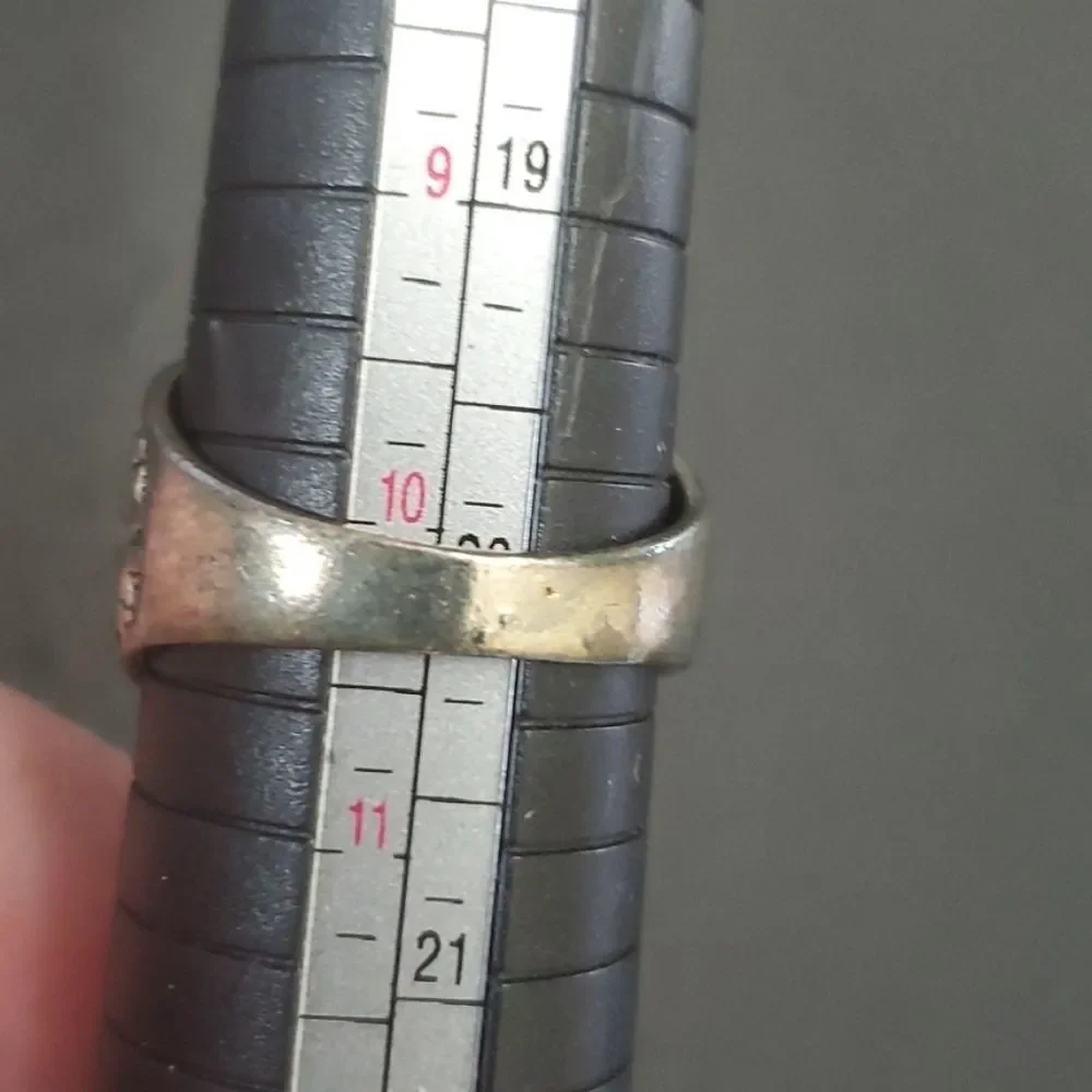 Silver tone ring with blue size 10.25